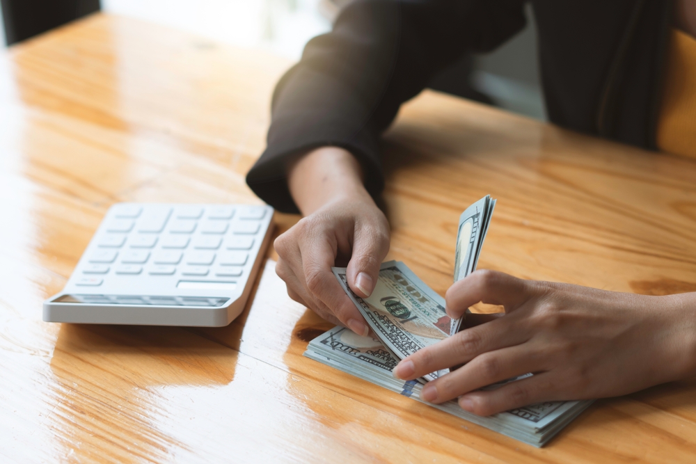 How Much Do You Pay On A $100,000 Bond?