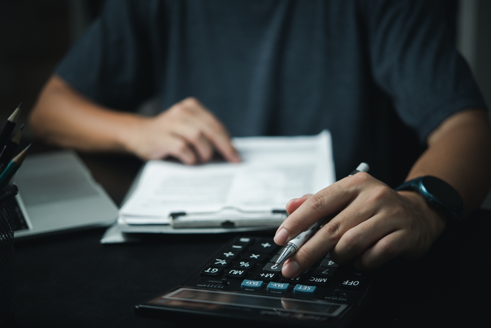 How Much Do You Pay For A $100,000 Bond?